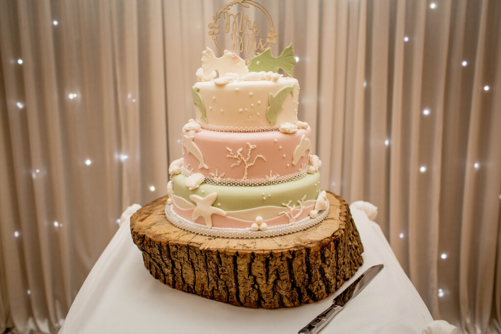 photo of a wedding cake
